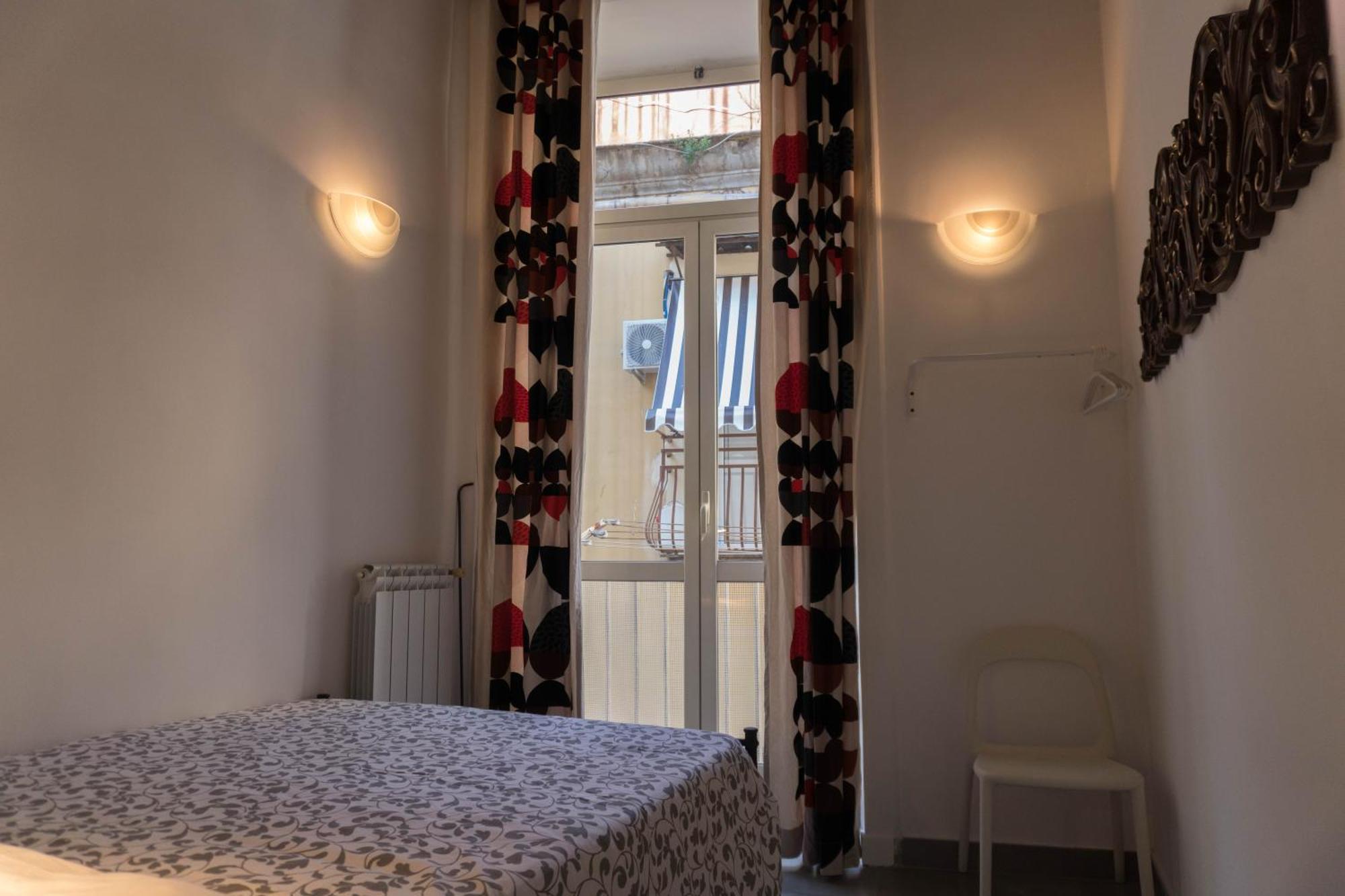 Apartment Chiaia Two *